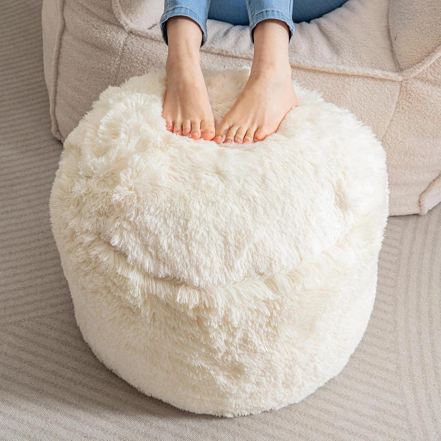 FashionTick Round Faux Fur Stuffed Pouf Ottoman with Foam Chunk Filling, 20 Inch, Beige